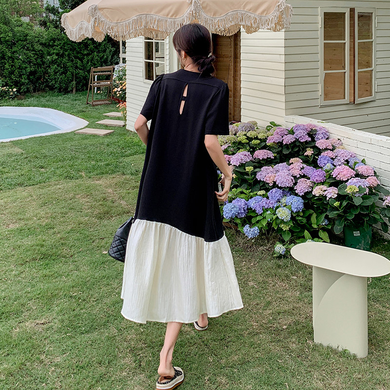 撞色拼接慵懒风休闲连衣裙女夏2025新款显瘦后背镂空设计T恤裙子,女装连衣裙,乔安迪