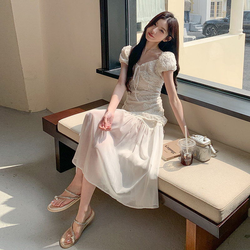 白色蕾丝刺绣连衣裙女2025年夏季新款韩版设计感气质时尚显瘦长裙,女装连衣裙,乔安迪