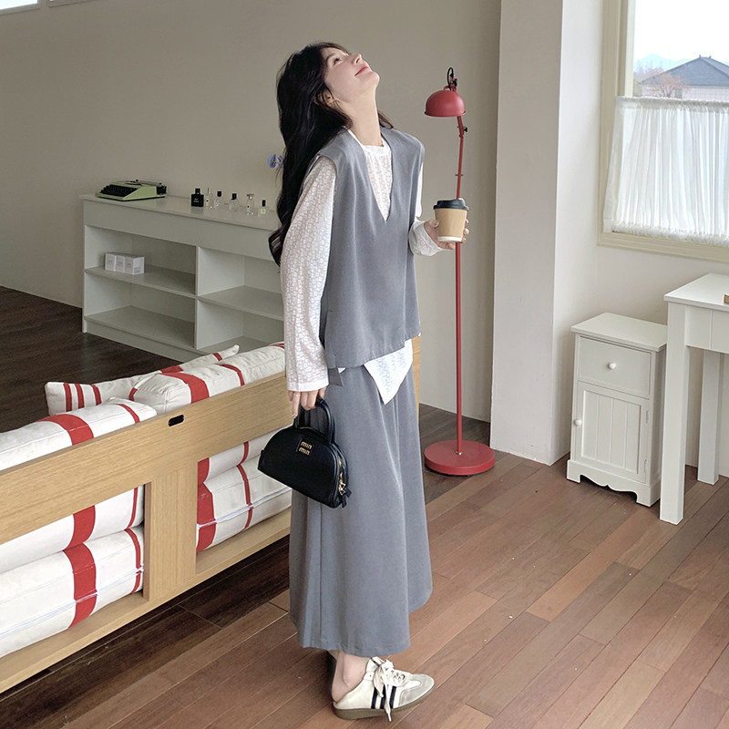 2025春秋新款显瘦马甲不规则上衣半身裙三件套女灰色休闲时尚套装,女装套装/套裙,乔安迪