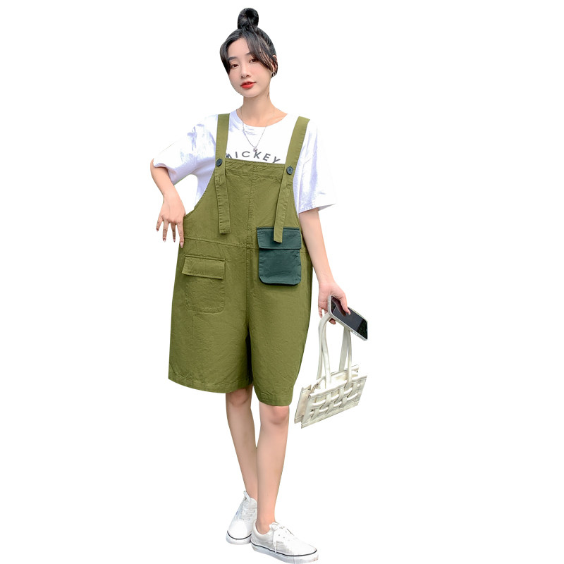 可盐可甜绿色工装背带裤女夏季薄款2025新款韩版宽松连体短裤,女装休闲裤,乔安迪