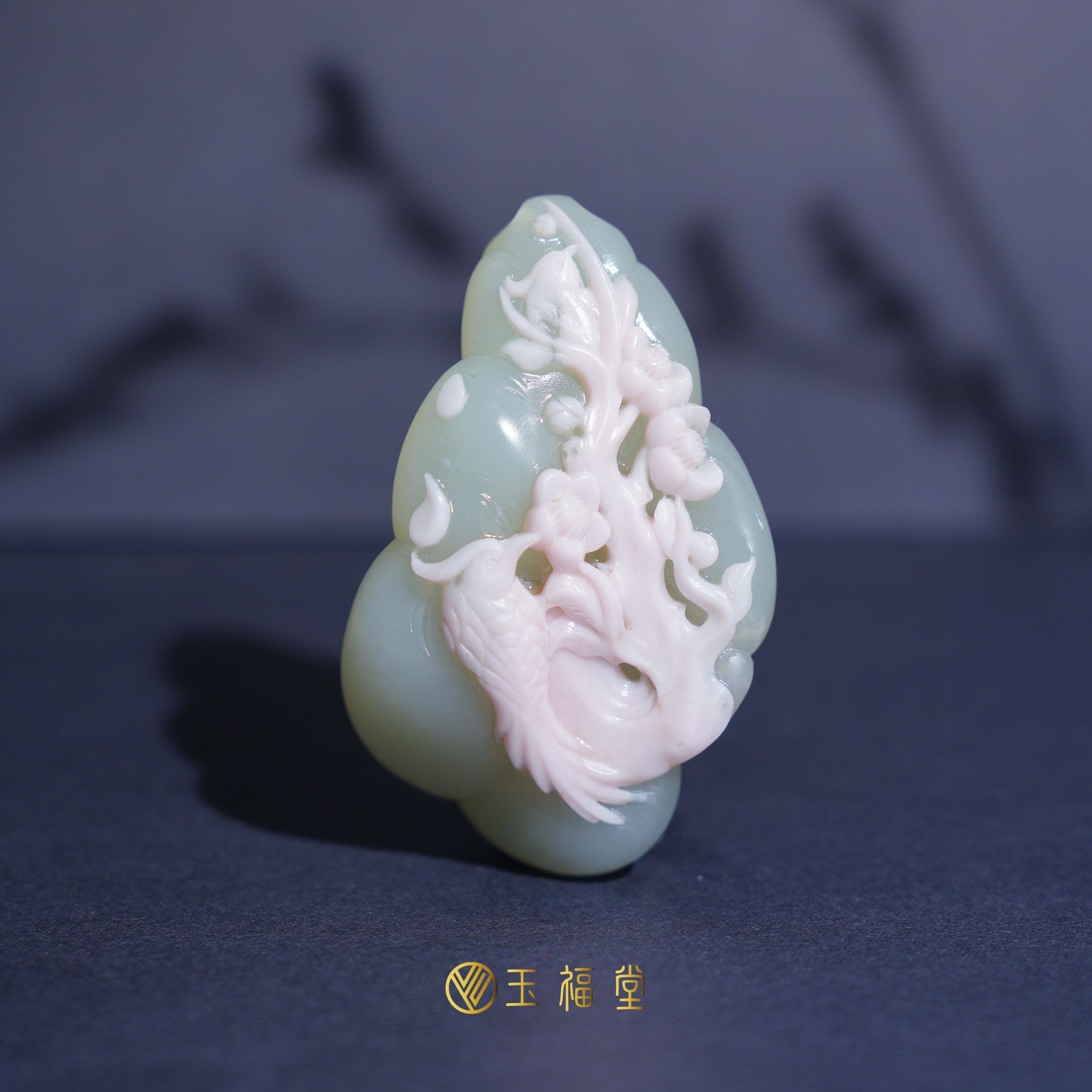 玉福堂|稀缺桃花玉|新疆于田料樱花粉青玉挂件|喜上眉梢
