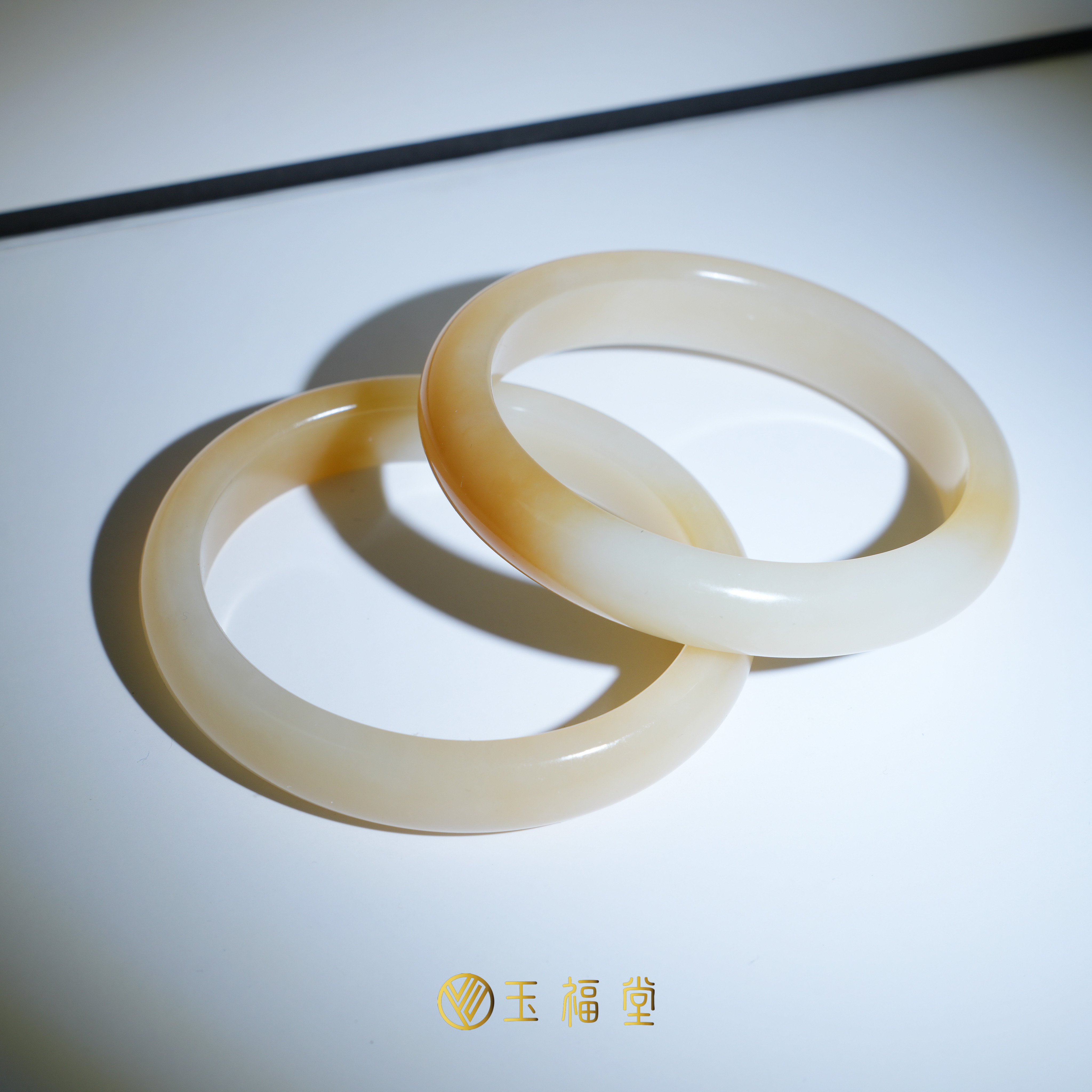 新疆和田玉糖白玉玉镯