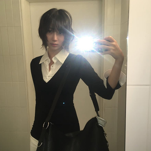 gagaopt甜酷辣妹撞色假两件POLO领长袖T恤秋冬季掐腰显瘦修身上衣