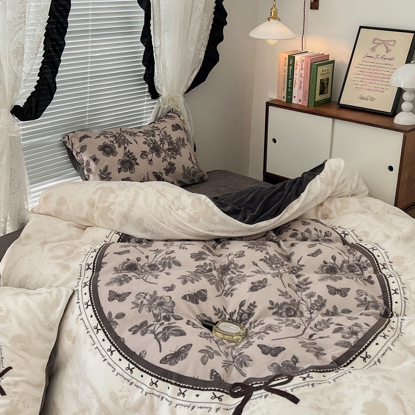 法式复古高级感牛奶绒四件套冬季加厚保暖双面绒被套珊瑚绒床单款