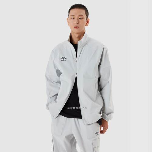 Umbro/茵宝24秋季新款男女立领运动保暖防风夹克外套UP321SJK92 - 封面