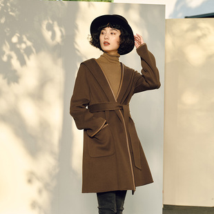 H家拍卖级110支羊毛羊绒真皮包边连帽浴袍大衣女 WDY05037