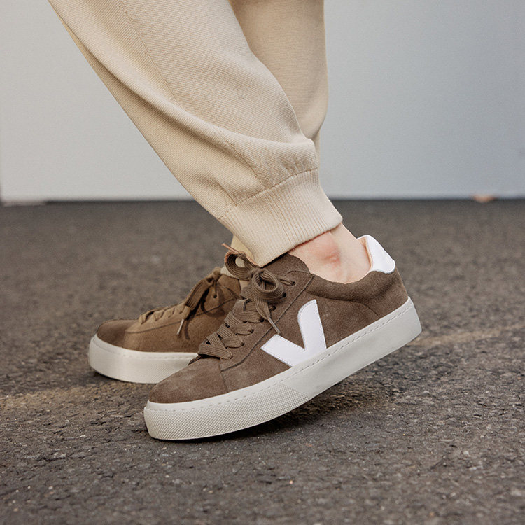 *EY06024 茉莉雅集 VE*J@同款字母拼接牛猄系带平底运动板鞋单鞋