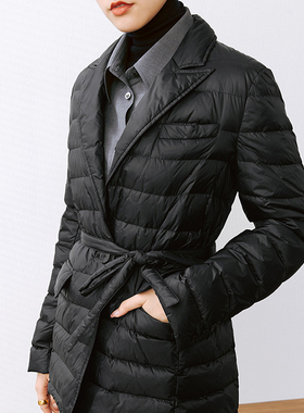 WYR04065茉莉雅集意大利超轻超柔可追溯90白鹅绒西装领羽绒服