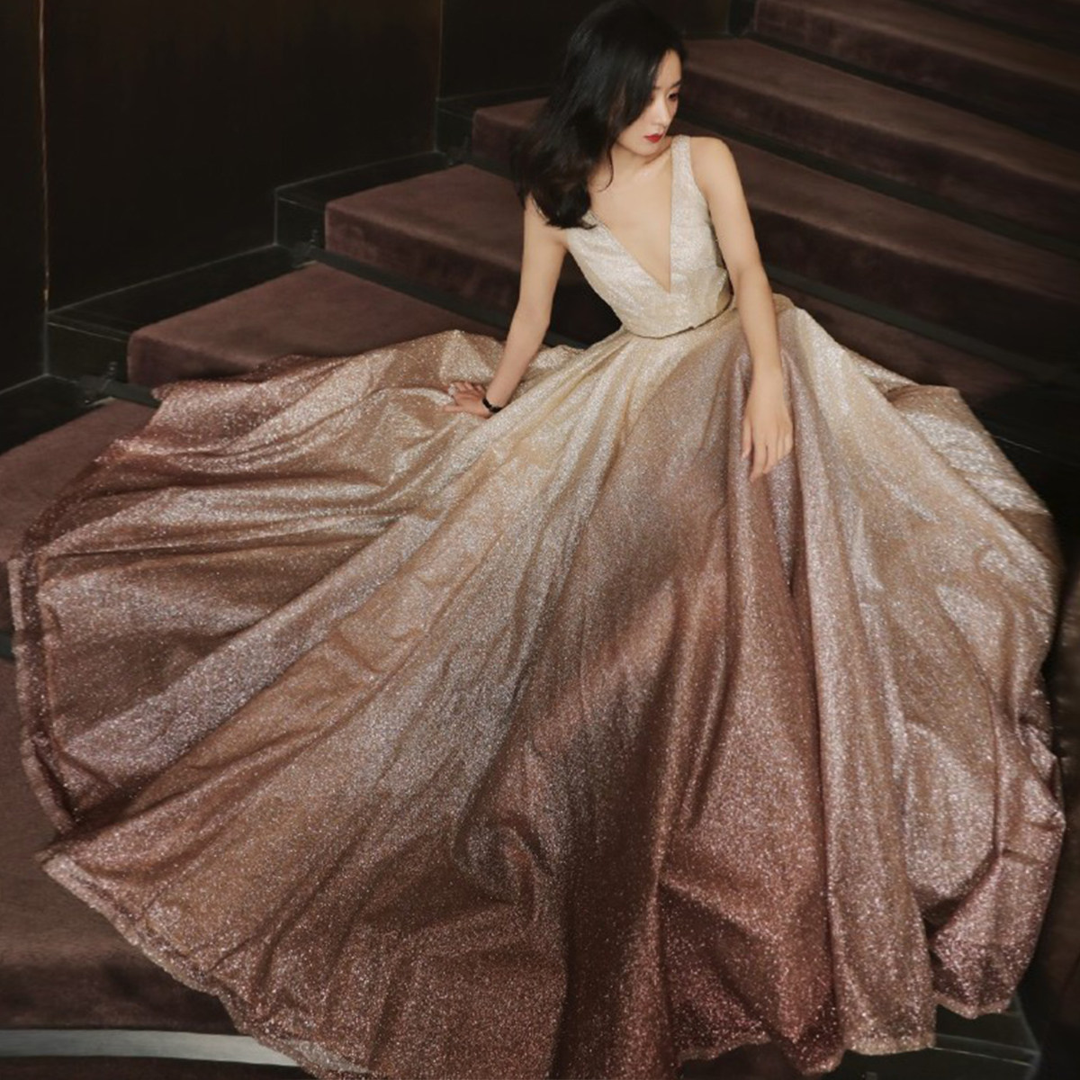 2021高端定制明星赵丽颖同款显瘦性感渐变晚礼服女宴会闪耀连衣裙