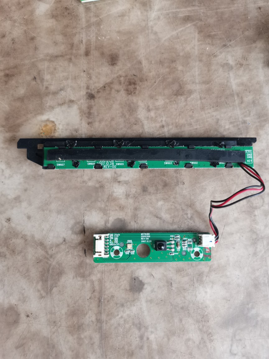 康佳LC32DS60C按键板35012136 接收板35012309