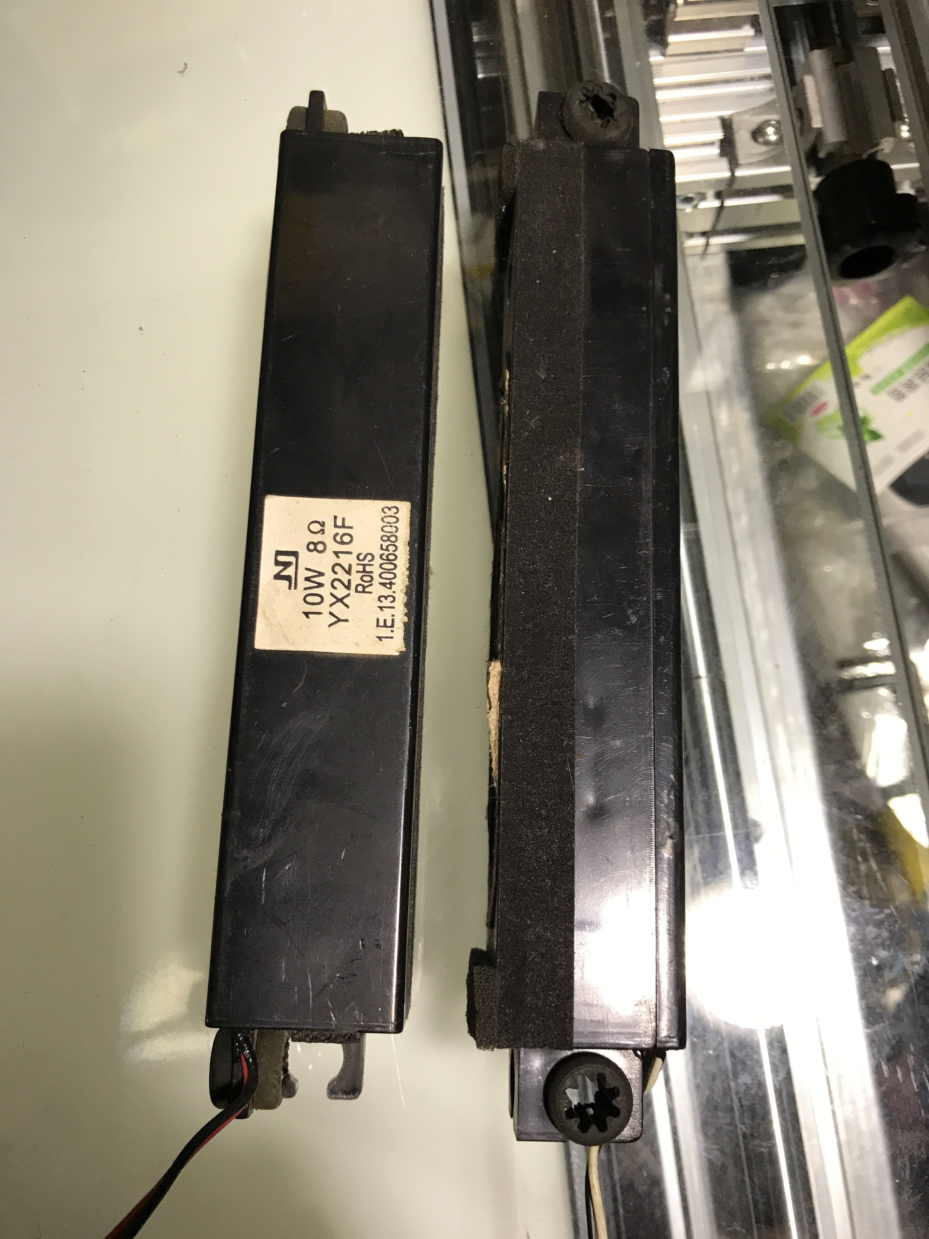 三洋lcd-32CE760原装拆机喇叭 YX2216F 10W 8欧 一对价格