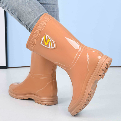 成人外穿工作中筒防水鞋女秋冬雨鞋雨靴加厚保暖套鞋踩水防滑胶鞋
