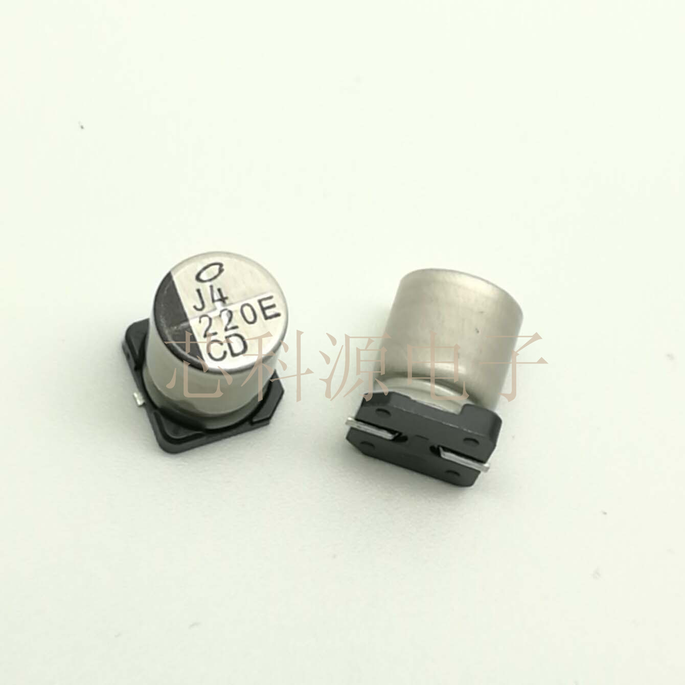 UCD1E221MNL1GS 尼吉康贴片铝电解电容 25V220UF 高频低阻 8X10.2
