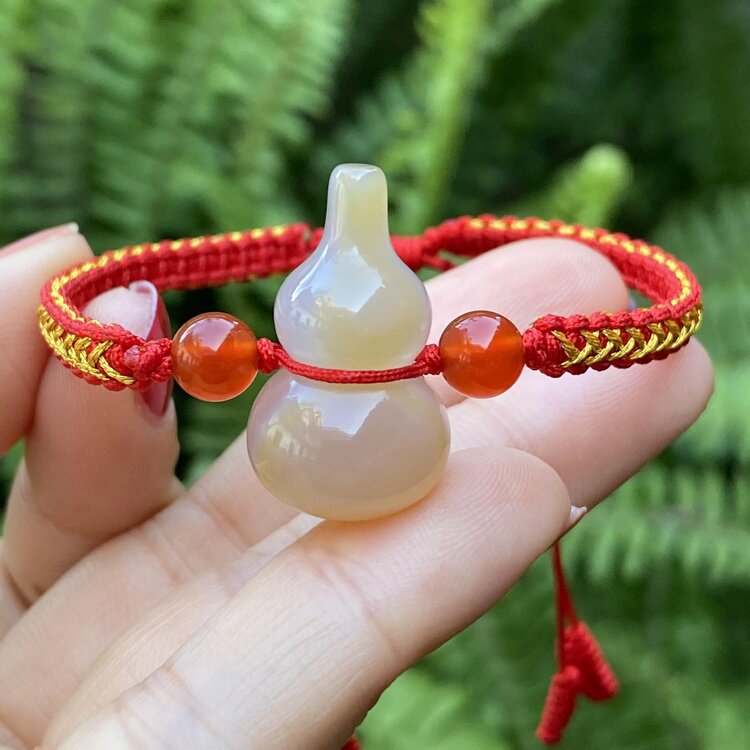 diy原创设计编织手串纯天然原色无烧淡黄玉髓玛瑙小葫芦红绳手链