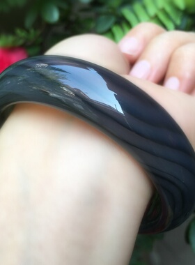 加厚款灰黑条纹纯天然玛瑙手镯