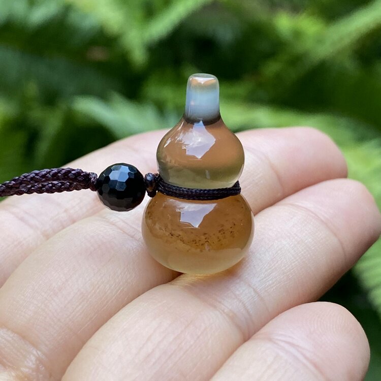 巴西纯天然原色无烧高冰朱砂蜜糖色玉髓玛瑙小葫芦吊坠锁骨链挂件