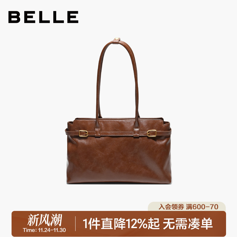 百丽2025冬时尚通勤皮带扣法棍包