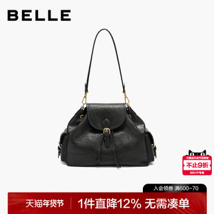 百丽包包女2026新款时尚手抓纹反绒麂皮单肩包翻盖双肩包JY178AX6