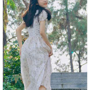 夏季法式碎花连衣裙设计感甜美风泡泡袖仙女裙小清新约会长裙温柔