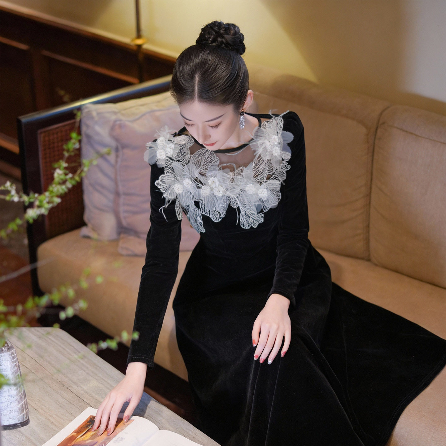 法式设计感仙气立体花朵收腰丝绒大摆连衣裙宴会晚礼服长裙21967