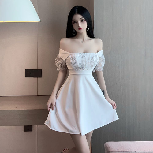 18YXM421欧美2026跨境外贸性感辣妹欧根纱拼接气质收腰A字连衣裙