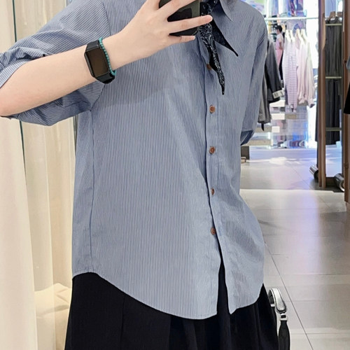 现货2026夏新简约学院风翻领短袖宽松显瘦衬衫上衣女F2C5CS376N