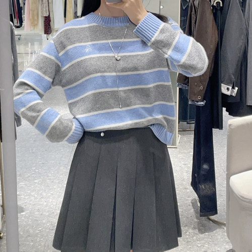 商场同款2026秋冬新款休闲圆领条纹拼色显瘦针织衫女3GA332151