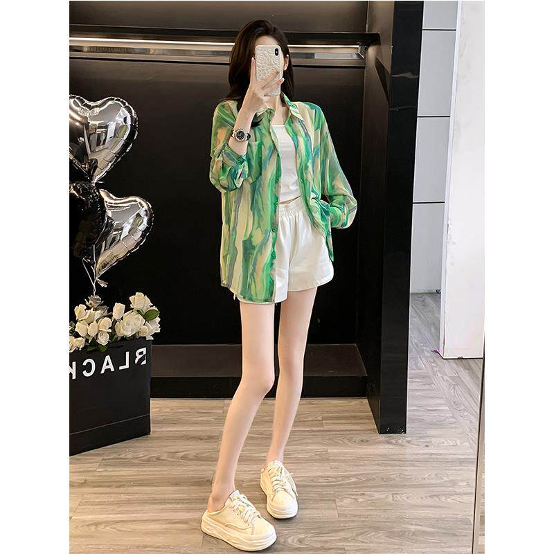 欧洲站绿色休闲时尚套装女2025新款夏季高级感防晒衬衫短裤两件套