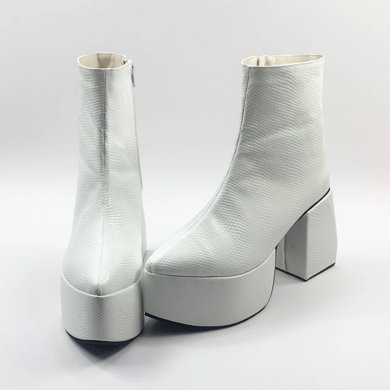 ANTAINA NEW SNAKESKIN PATTERN THICK HEEL AND ANKLE BOOTS EUROPEAN STATION ENGLAND POINTED TOE BOOTS SMALL SIZE SHOES CUSTOM 7801