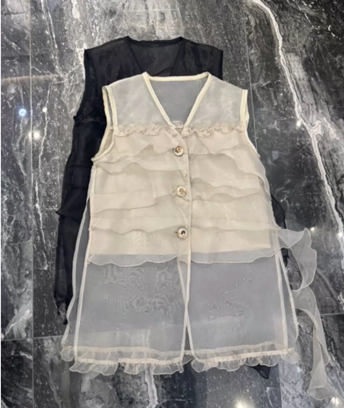 欧洲站XXQ2026夏新款设计师木耳边V领荷叶边减龄欧根纱中长款马甲