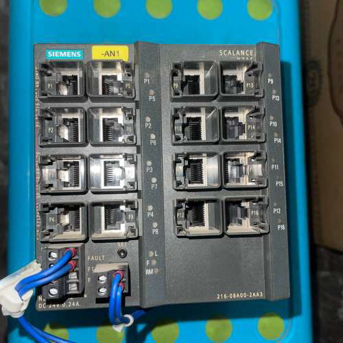 询价购-95新 装柜西门子交换机6GK5 216-0BA00-2AA
