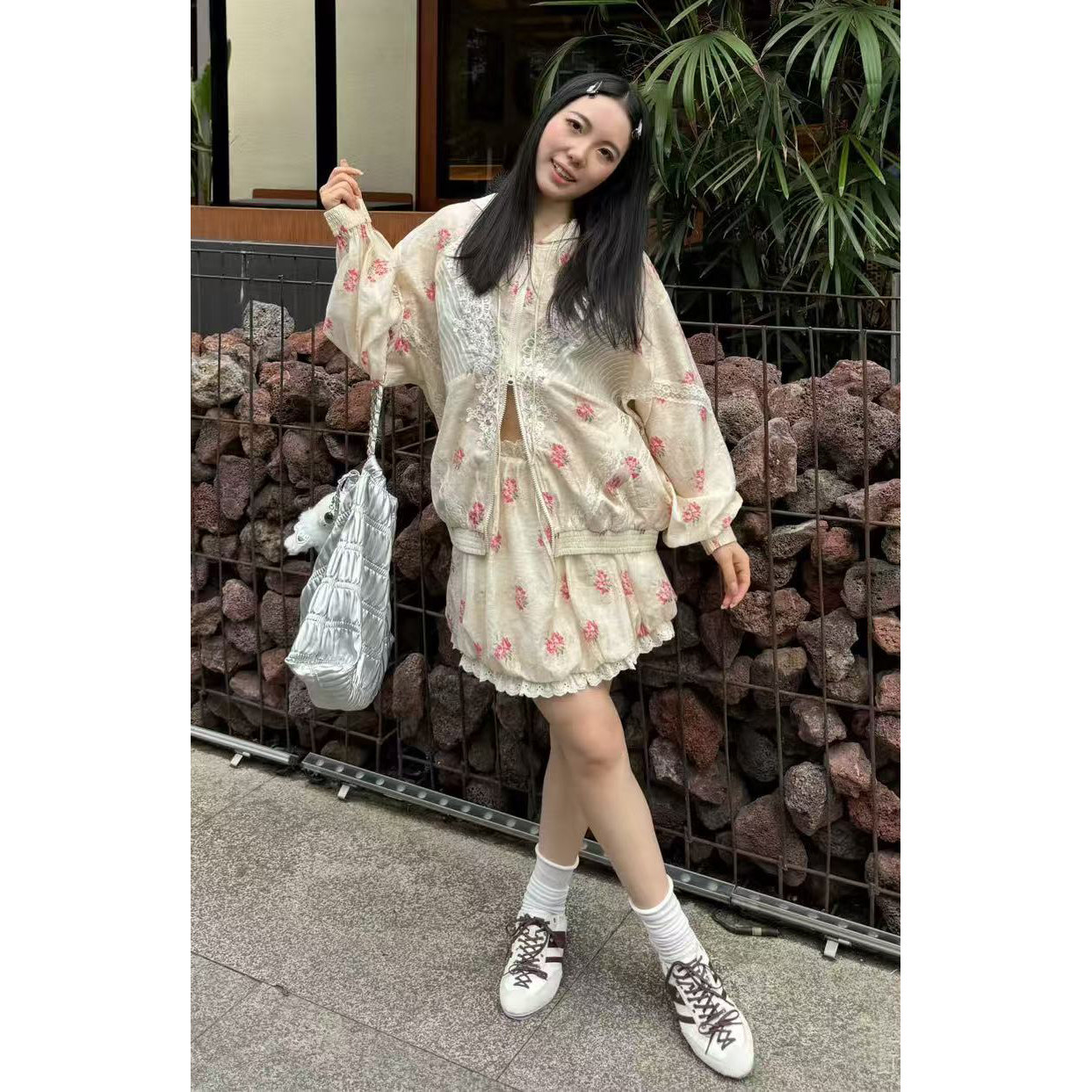 亲妈~2026夏新设计师款蕾丝拼接花卉运动外套