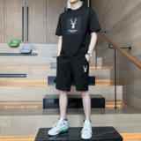 黑色