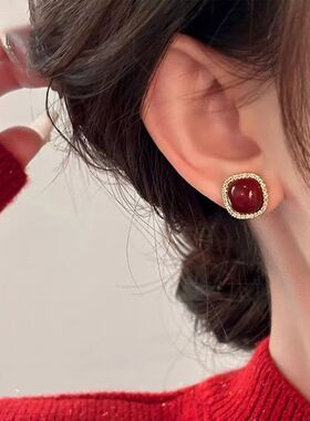 思慕琦气质合金女电镀水钻耳环