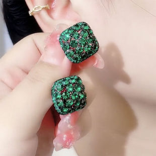 绿色锆石几何耳钉女新款2023爆款复古轻奢气质耳饰小众高级感耳环