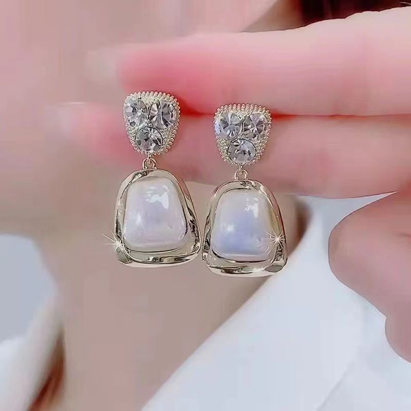 思慕琦气质合金女水钻方形耳环