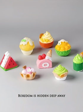 无聊了，摆一堆冰淇淋甜