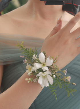 精致婚礼森系紫色蓝色白色婚礼新娘伴娘珍珠高级感手腕花超仙手环