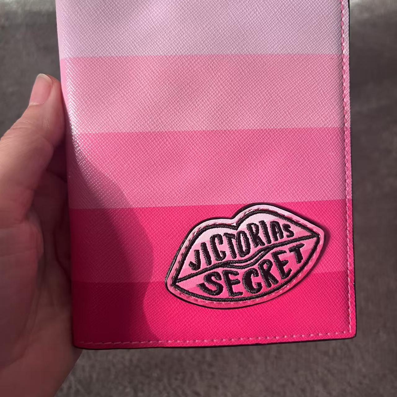 【甩库存】维多利亚的秘密 护照套 护照夹 卡包 Passport Case