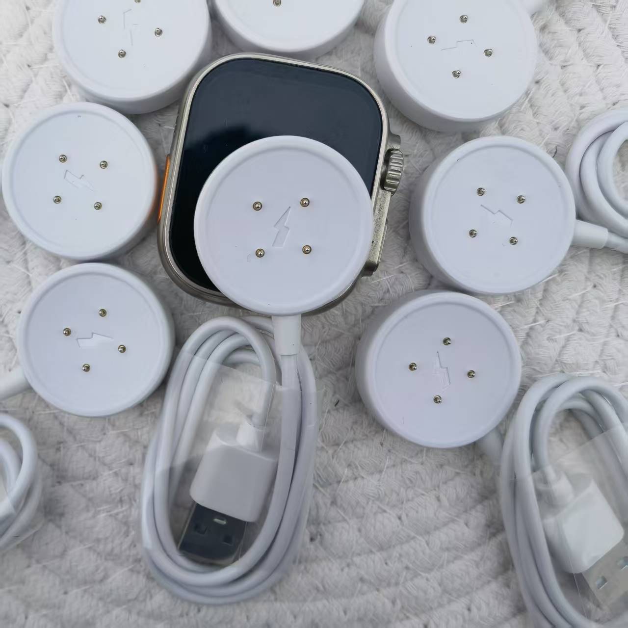 通用华强北S9ultra智能插卡手表磁吸充电线DW98\99iwatch表充电器