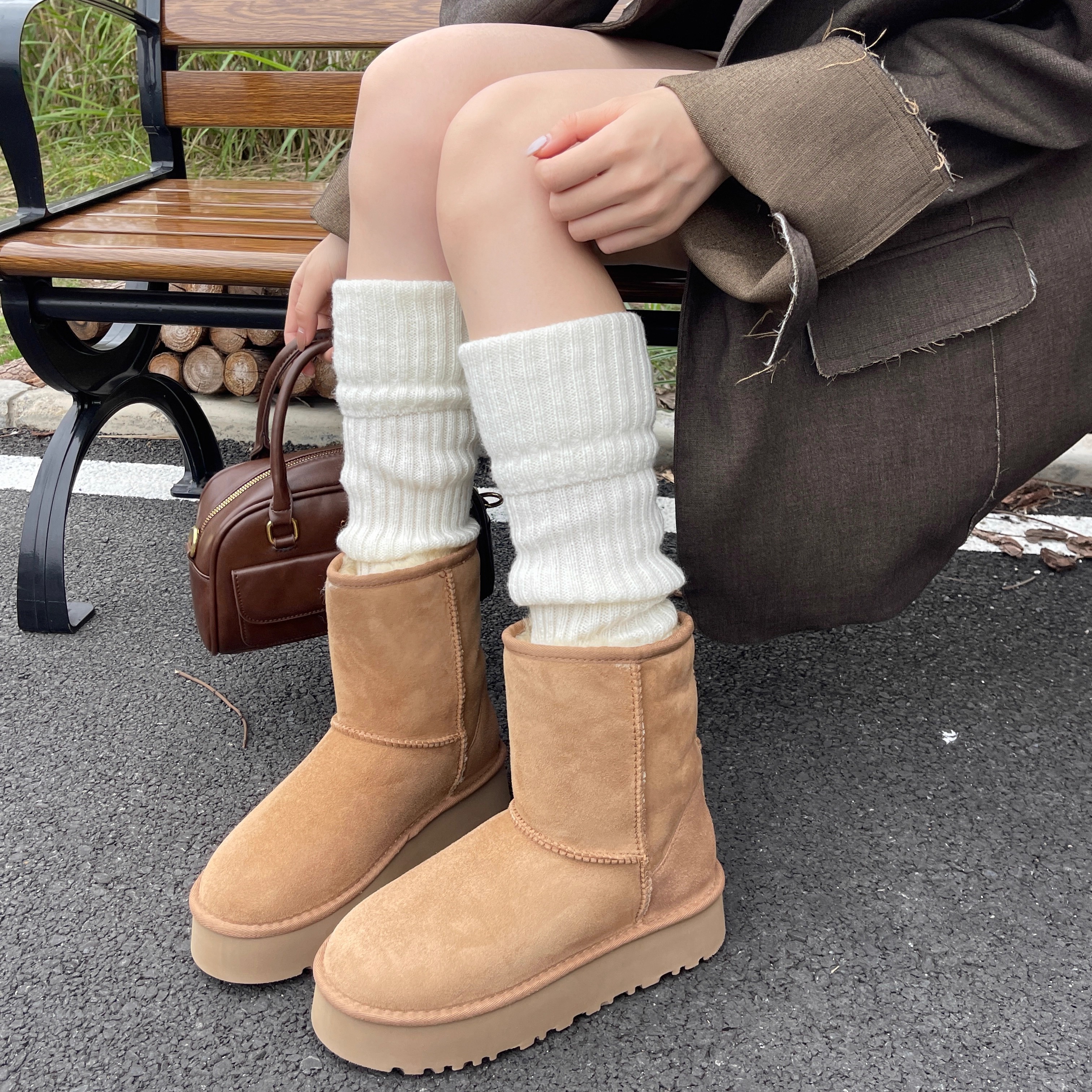 厚底加绒保暖皮毛一体雪地靴