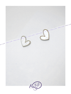 厚耳垂的世界S925银针小众设计感爱心贝母精致闪亮耳钉耳环耳饰