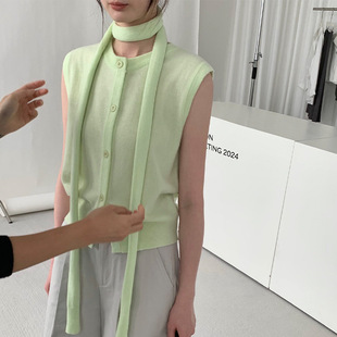 THXGIVING 韩范气质围巾无袖背心羊毛针织衫女2025春季百搭毛衣