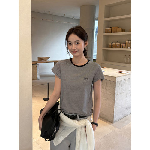 THXGIVING日常松弛基础小狗刺绣软弹正肩显瘦条纹T恤2026春新款女