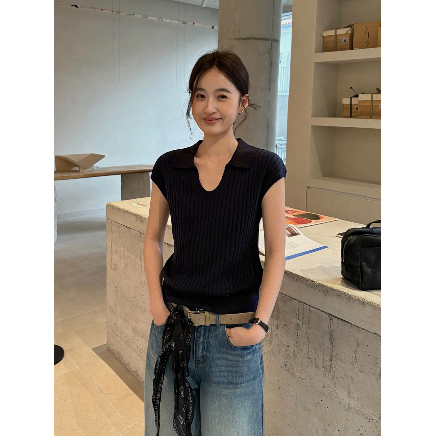 THXGIVING通勤干练穿搭坑条包袖修身显瘦U领针织Polo衫2026春款女