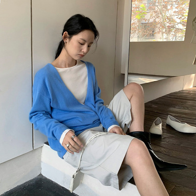 THXGIVING 松弛感阔型深V领叠搭外穿针织衫女2025春季新款毛衣