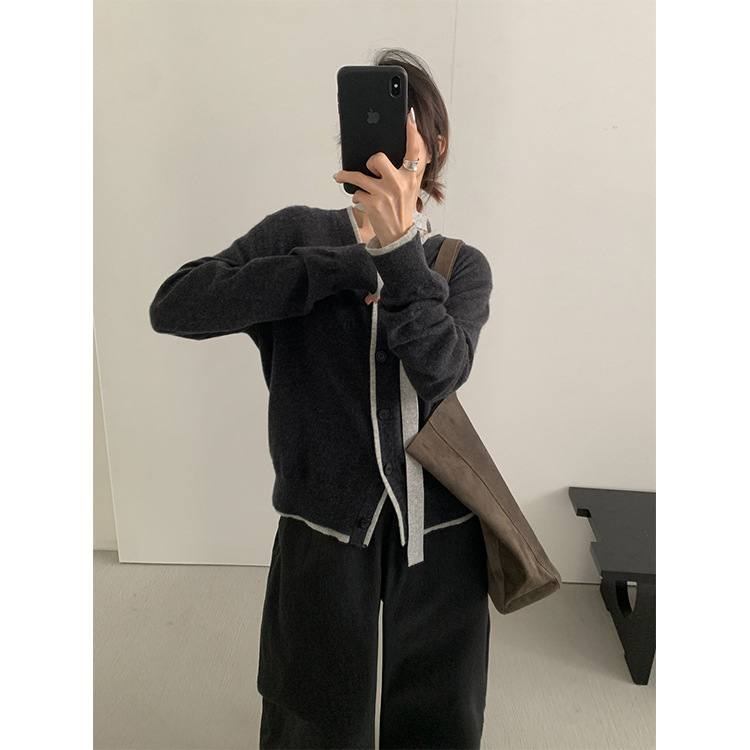 THXGIVING拼色条纹休闲V领毛衣女2025秋冬新款全羊毛针织系扣开衫
