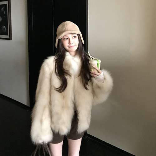 高级感仿狐狸毛绒环保皮草外套女冬季2026新款皮毛一体毛茸茸上衣