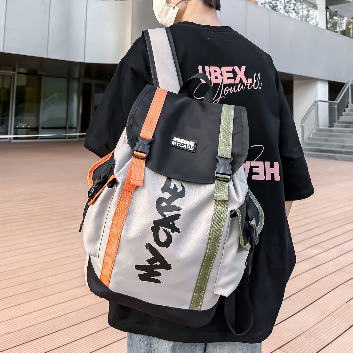 韩版新款男士双肩包时尚休闲潮流户外旅游背包中学生个性书包