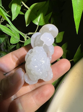 新疆和田玉籽料羊脂白玉籽料荷花吊坠